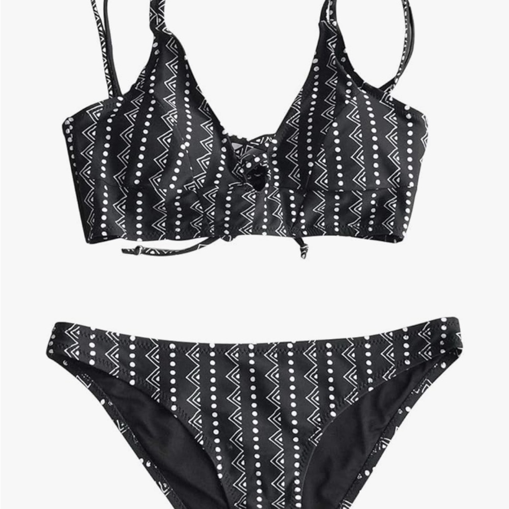 Cupshe Black and White Geometric Bikini Swimwear - Picture 3 of 4